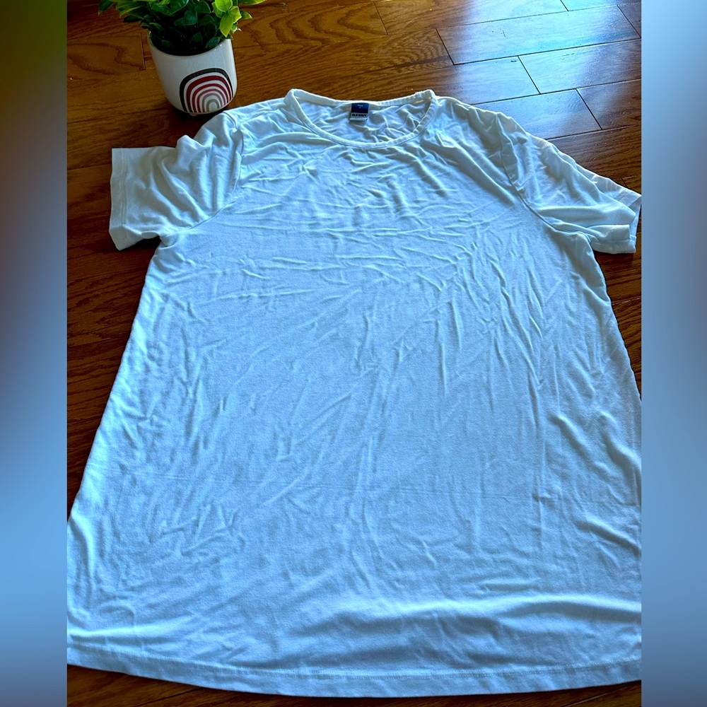 Old navy shirt
